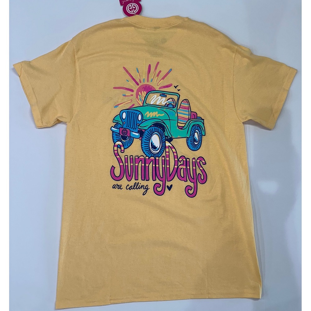 Girlie Girl Originals Sunny Days Jeep Graphic T-Shirt Yellow Medium NEW